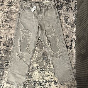 American Eagle Outfitters Gray Distressed Mom Straight-Leg Jeans